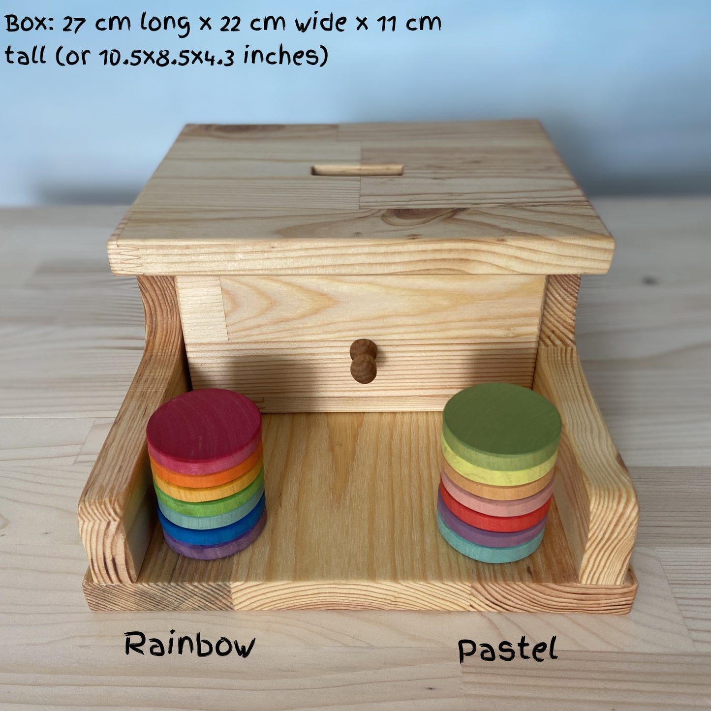 Montessori bebe object permanence box