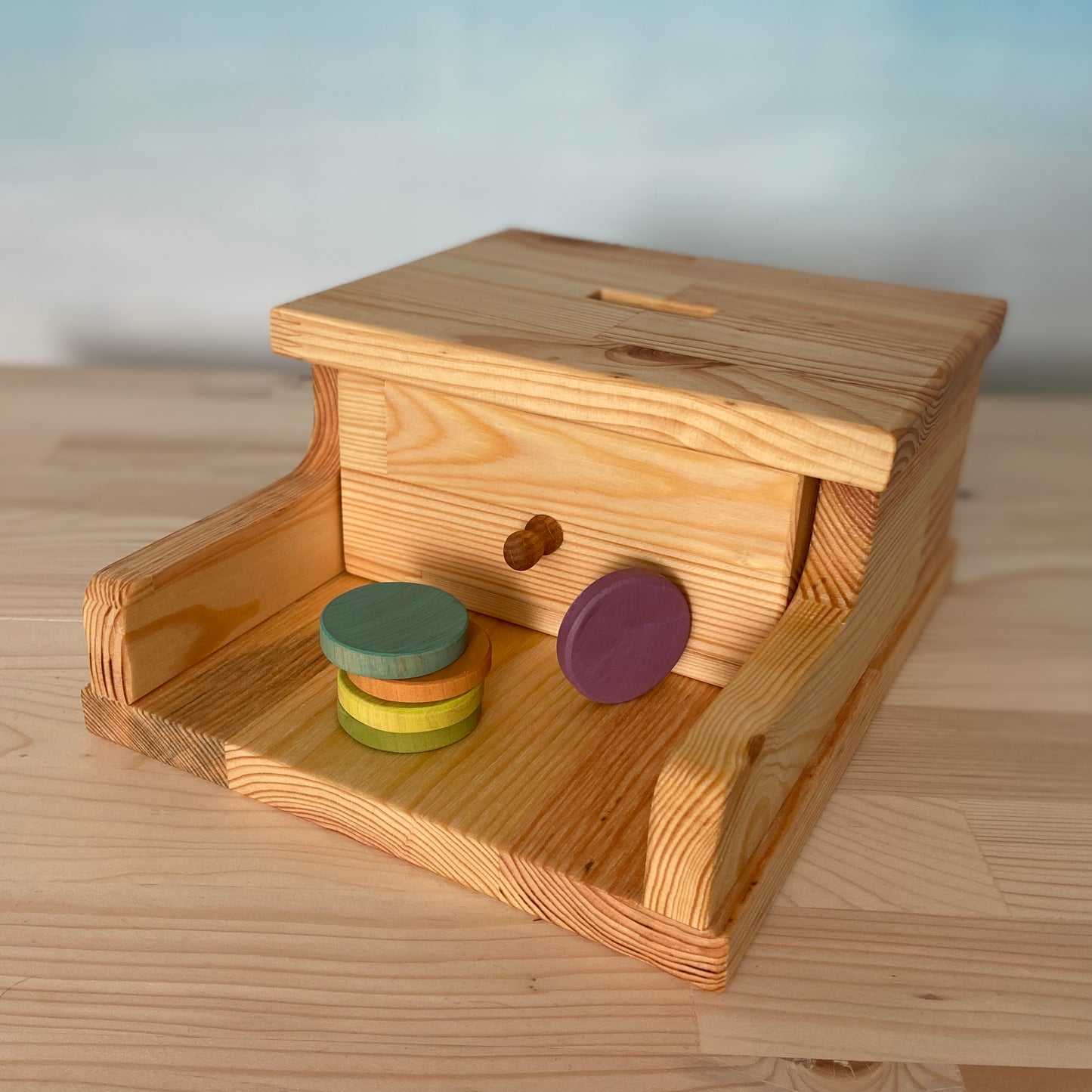 Montessori bebe object permanence box