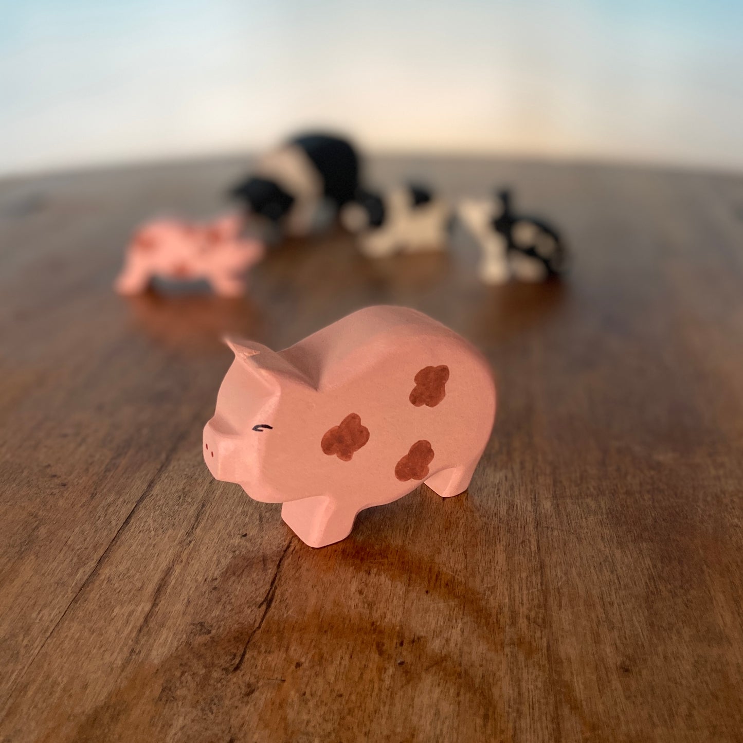 Wooden farm animals - Pigs & Piglets | Waldorf toys