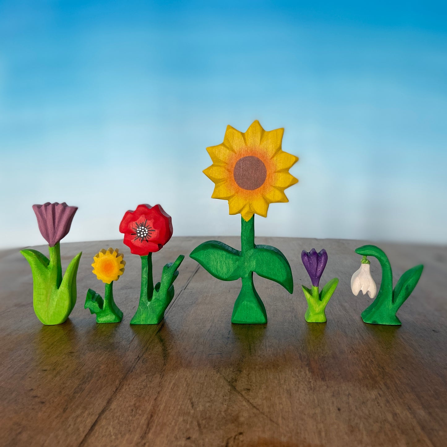 Wooden toy flowers | Waldorf toys & Open ended toys