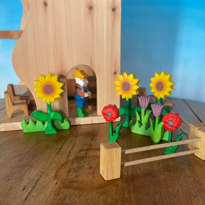 Wooden toy flowers | Waldorf toys & Open ended toys